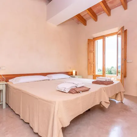 Villa Jeroni Carrio *